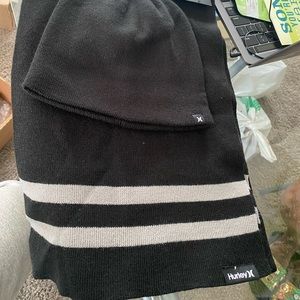 Hurley hat and scarf set for Men or Woman